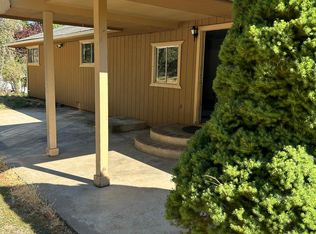 138 Pine St, Days Creek, OR 97429