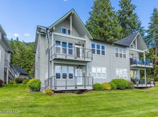 46700 Highway 200 E #103, Hope, ID 83836