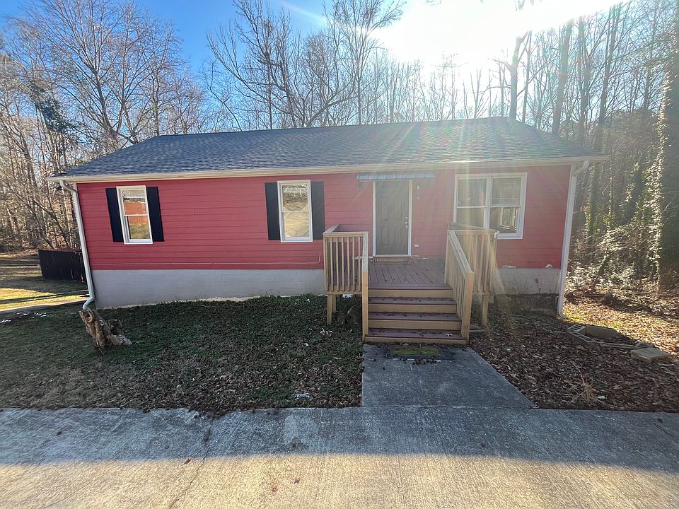 1st image of 100 Fair Oaks Dr