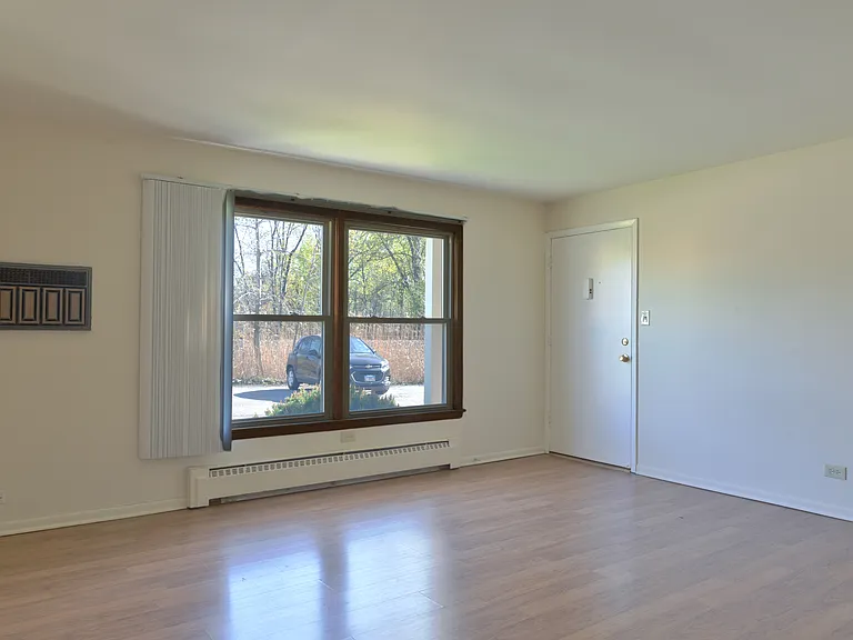 18534 Wildwood Ave #1 — Photo 2