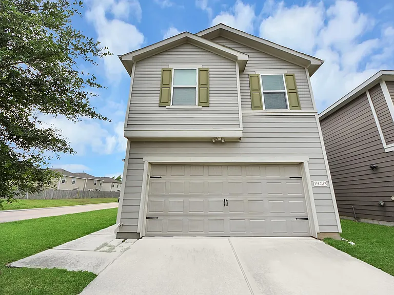 19403 Tinway Ct — Photo 2