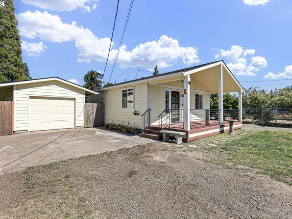 379 S 51st Pl, Springfield, OR 97478
