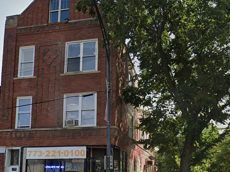 2917 W Cermak Rd — Photo 1