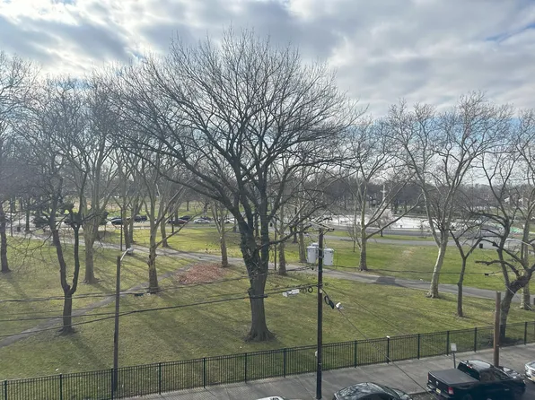 186 Kensington Avenue image 5 of 16