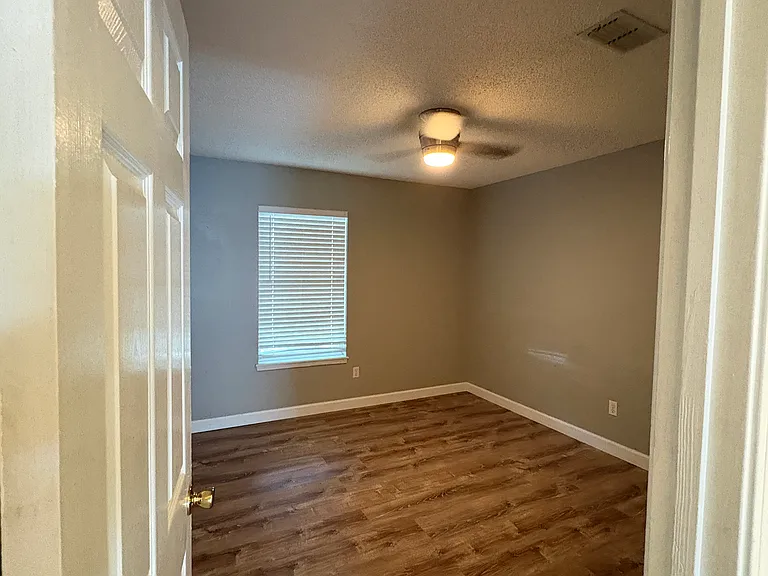 2338 Inverness Rd — Photo 5