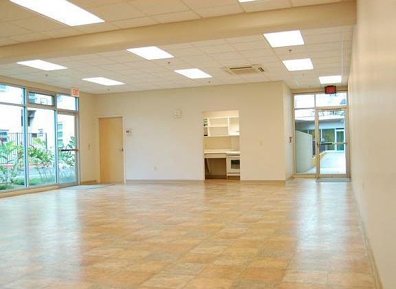 3rd image of 3009 Ala Makahala Pl APT 702