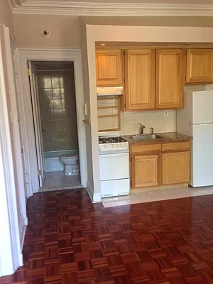 Rented by Eva M. Daniels Realty | media 23