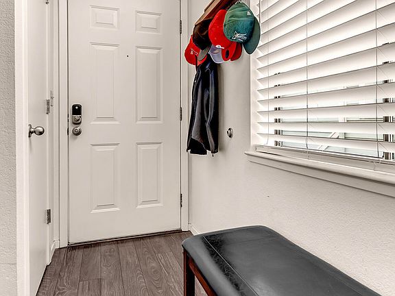 4th image of 4336 Leeward Ln