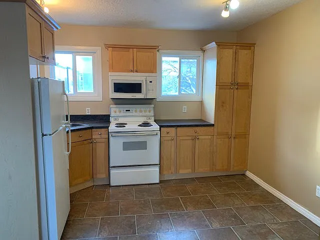 2713 15th Ave #1 — Photo 3