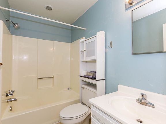 2nd image of 3053 Cape Henry Ct