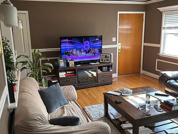 2nd image of 8606 W Summerdale Ave Unit 3N