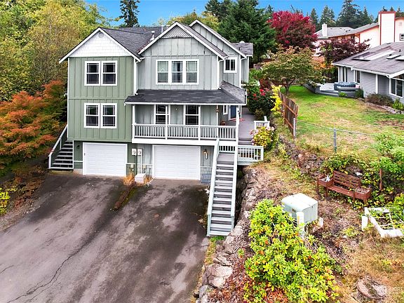 3rd image of 1137 NW Cloninger Court