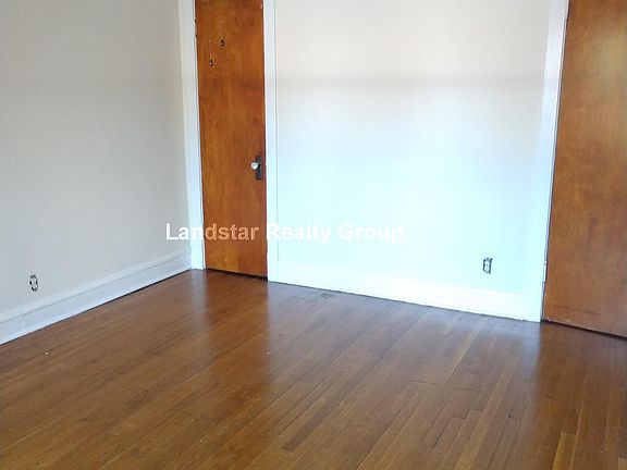 5th image of 1256 W Montrose Ave APT 1R