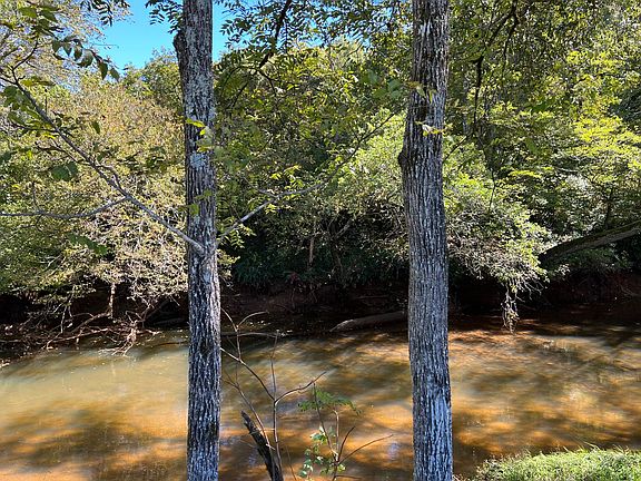 4th image of 37 Jarrett Rd