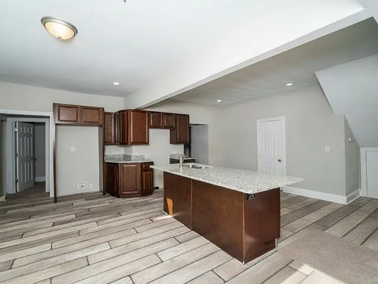 3027 Grandy Ave — Photo 8