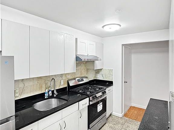 5th image of 821 57th St APT 3B
