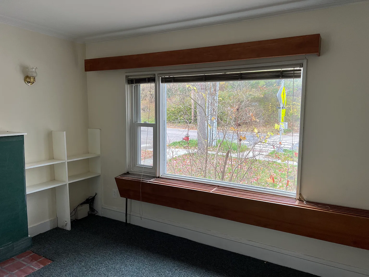 3 bed, 1000 sqft, $3,300 — Photo 4