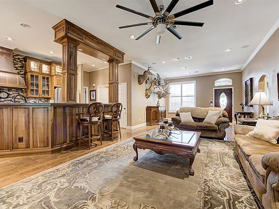 4th image of 3117 Brighton Pl