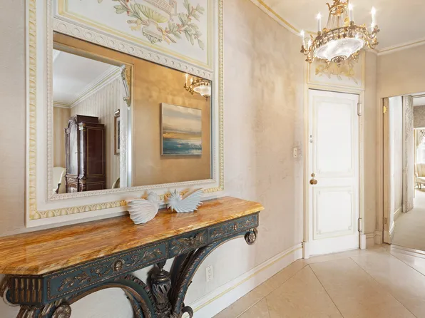 31 East 72nd Street 4B image 12 of 12