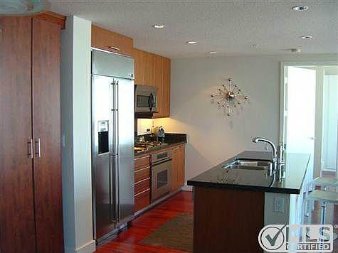 5th image of 1199 Pacific Hwy #1203