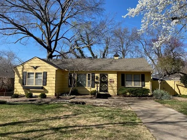 10202 E 68th Ter, Raytown, MO 64133