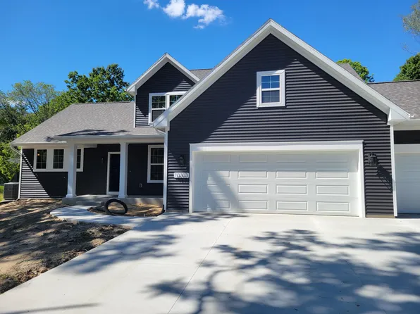 10303 E C Ave, Richland, MI 49083