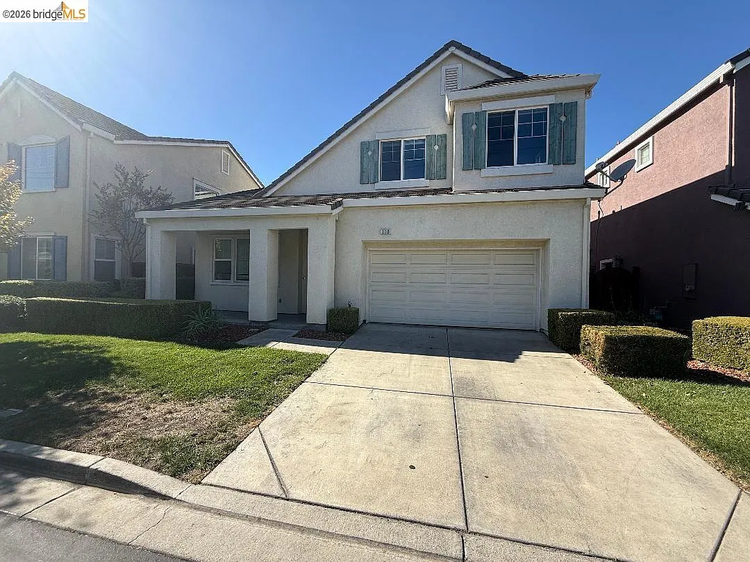 4 bed, 2.5 bath, 1865 sqft, $3,400 — Photo 1