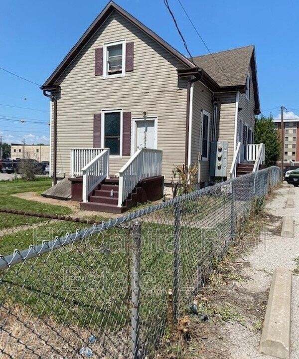 1st image of 2108 Washington Ave #A