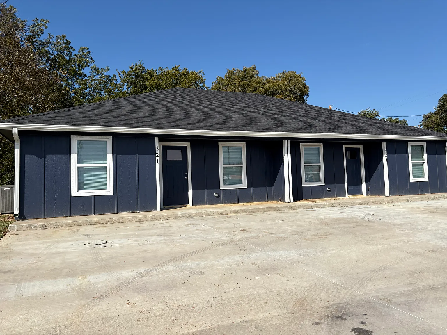 2 bed, 1000 sqft, $1,250 — Photo 1