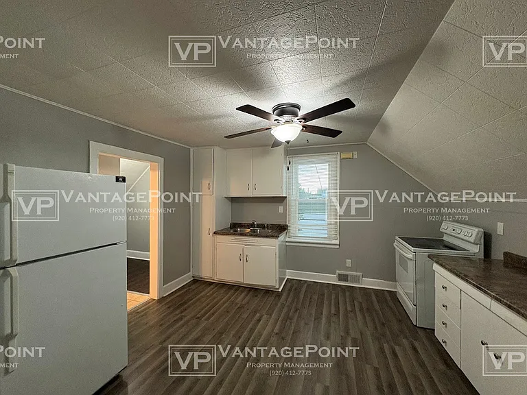 713A S 24th St — Photo 2