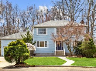 4 Shainy Ln, Matawan, NJ 07747