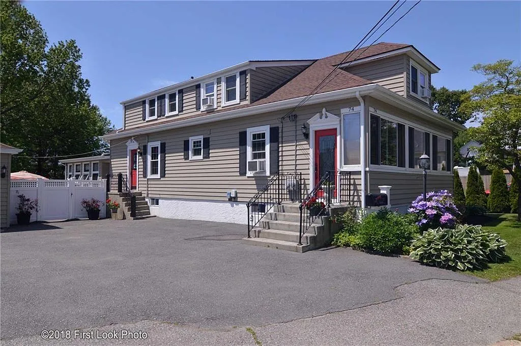 5 bed, 1800 sqft, $4,625 — Photo 2
