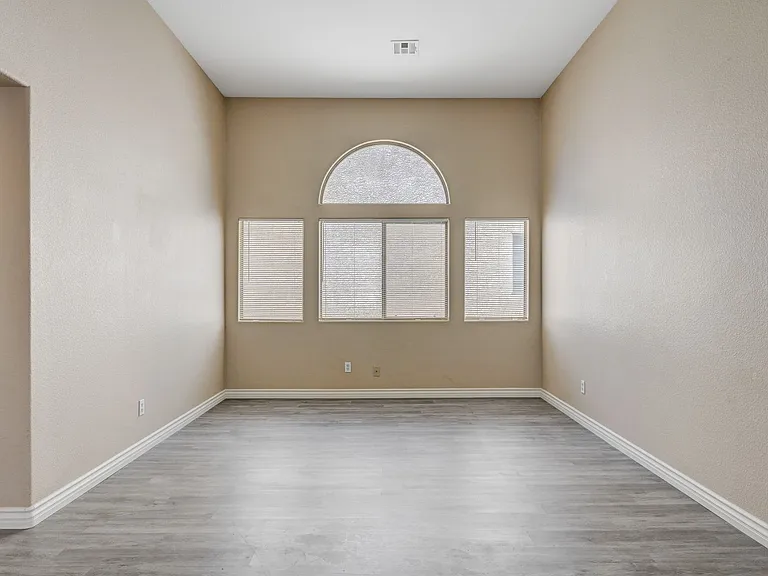 527 Braided River Ave — Photo 27