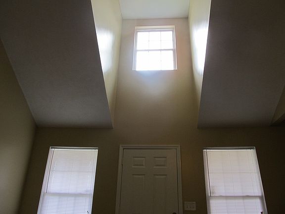 Vaulted ceilings w/ skylight