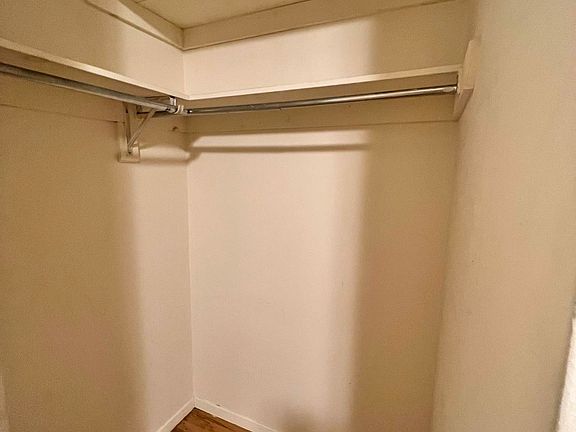 5th image of 333 E 95th St APT 6a