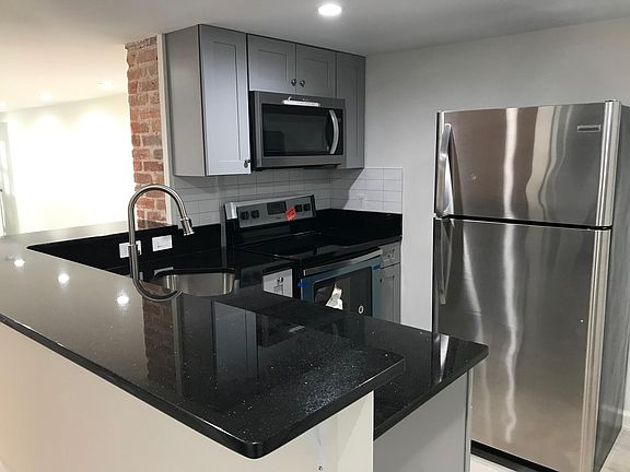 full kitchen