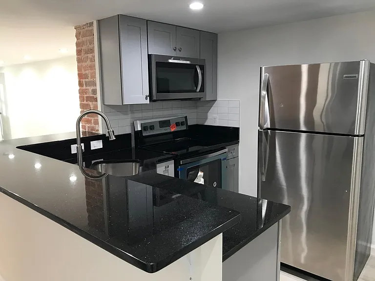 full kitchen