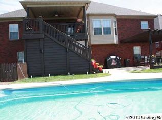 7702 Windgate Dr, Louisville, KY 40291
