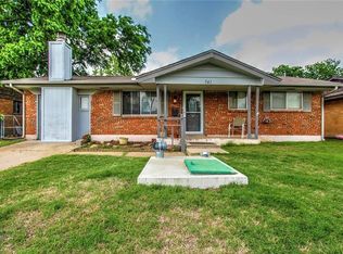 741 SW 4th Pl, Moore, OK 73160