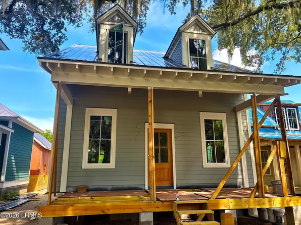 1304 London Avenue, Port Royal, SC 29935