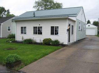 2319 Bollinger Ave NE, Canton, OH 44705