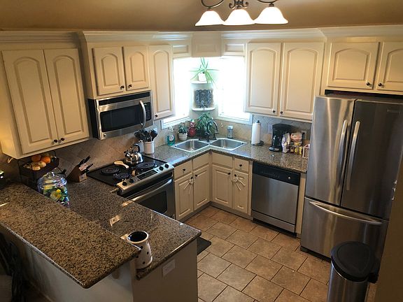 4th image of 108 Belle Terre Dr