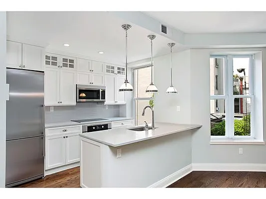 Rented by Douglas Elliman | media 16