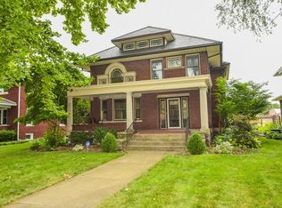 221 E Chillicothe Ave, Bellefontaine, OH