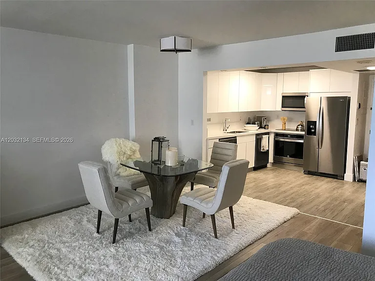 2301 Collins Ave #843 — Photo 13