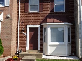 12970 Ridgemist Ln, Fairfax, VA 22033