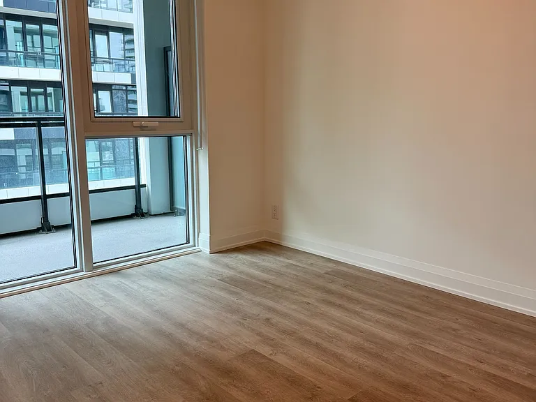 65 Broadway Ave #2210 — Photo 8
