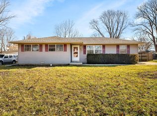 1219 Park Dr, Wilmington, IL