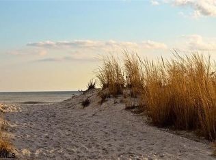 2 S Montgomery Ave #B1-105, Atlantic City, NJ 08401