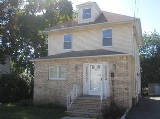 39 Spring St, Clifton, NJ 07011